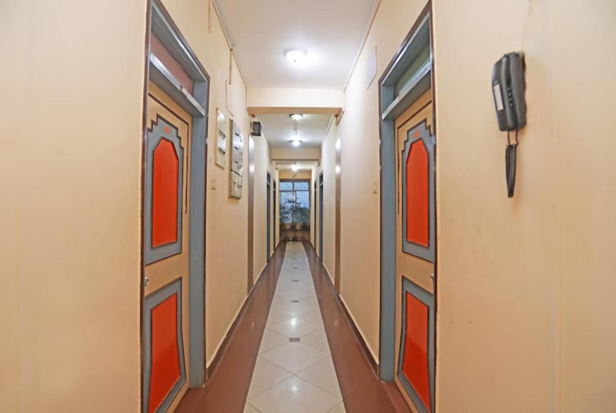Hotel Ashray Пури Экстерьер фото