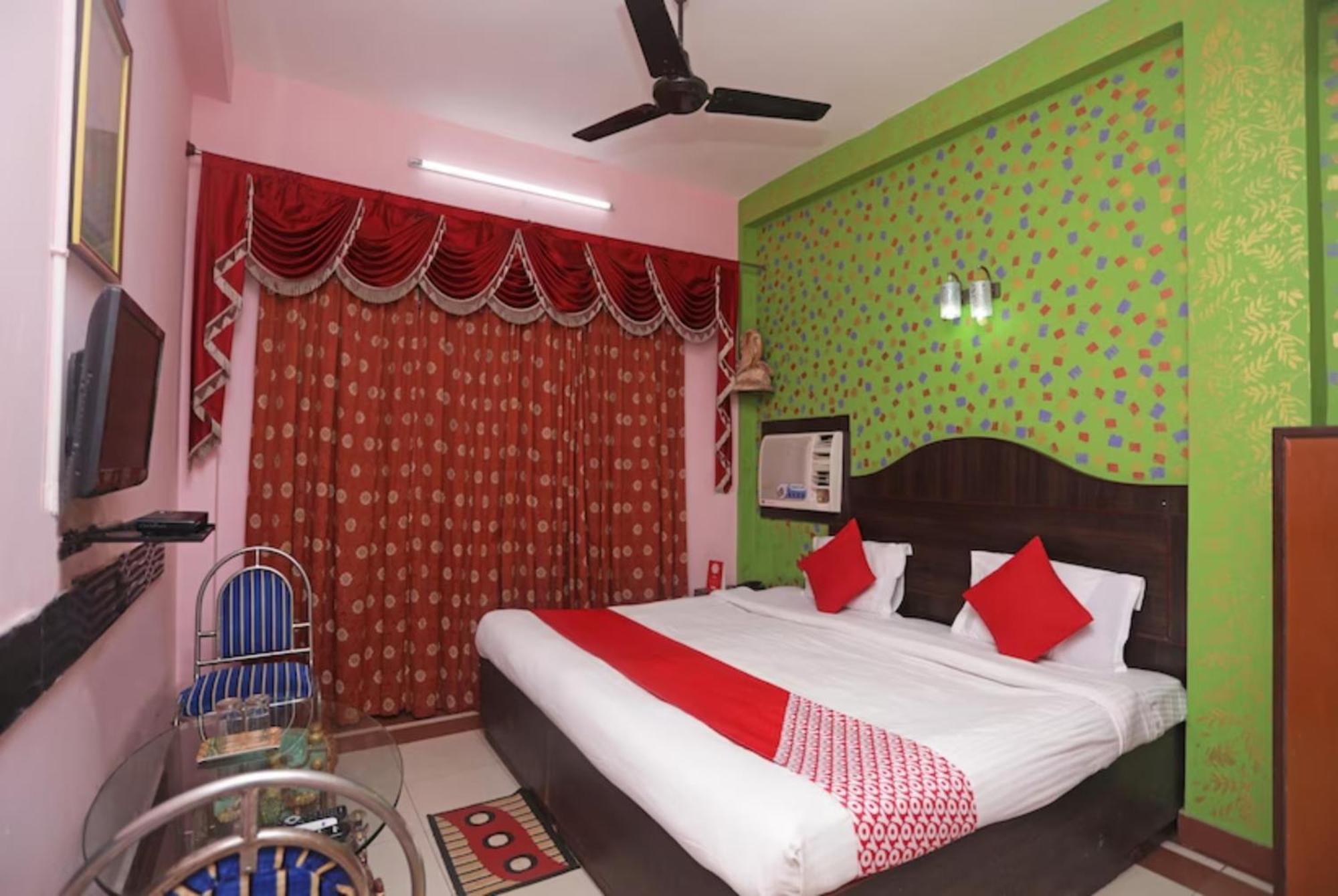 Hotel Ashray Пури Экстерьер фото
